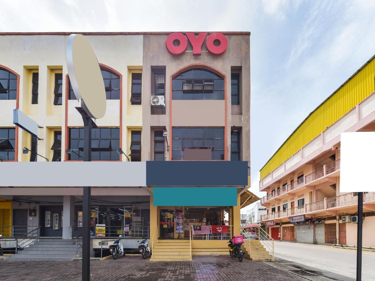 Oyo 44123 Hotel Al-Saif Kuala Kerai Exteriör bild