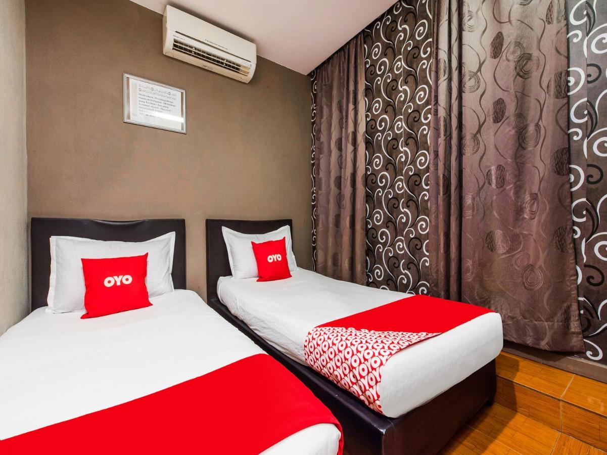 Oyo 44123 Hotel Al-Saif Kuala Kerai Exteriör bild