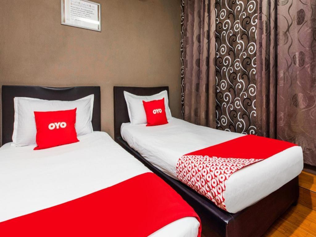 Oyo 44123 Hotel Al-Saif Kuala Kerai Exteriör bild
